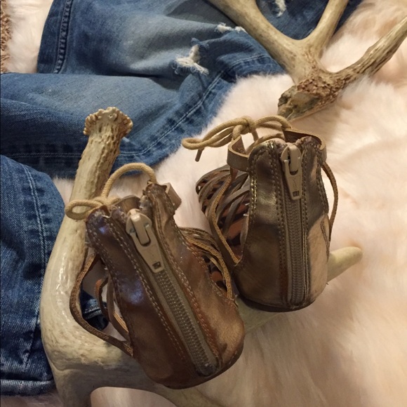 Shoestrings sandals girls size 2 - Picture 2 of 5